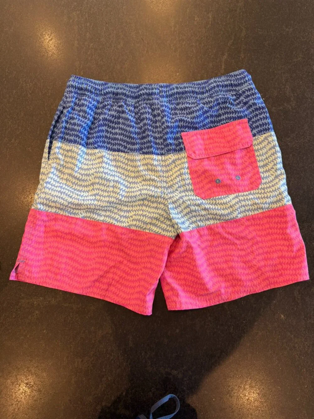 Vineyard Vines Boys L (16) Swim Trunks Blue Pink Colorblock Board Shorts